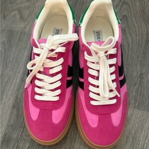 Steve Madden Fuchsia and Black Women's Sneakers